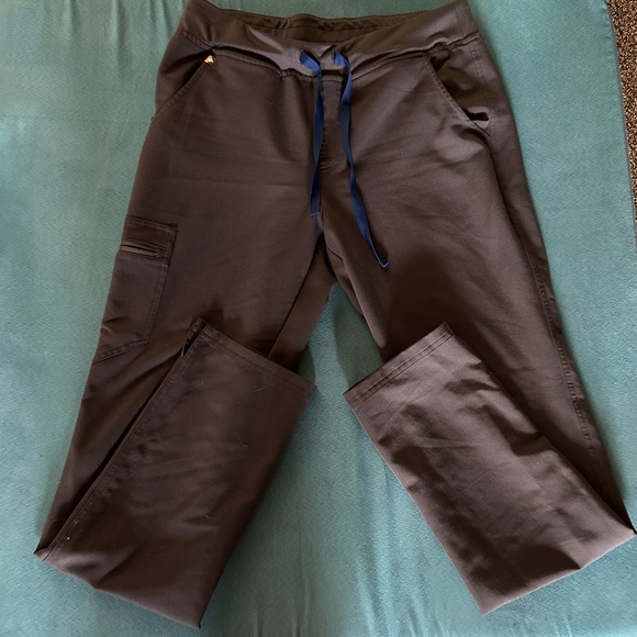 Figs Pants & Jumpsuits Figs Charcoal Scrub Pants Size M Tall But